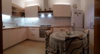 Kuchyňa alebo kuchynka v ubytovaní Apartment Nereo