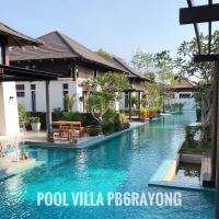 Bazén v ubytování Pool Villa PB6rayong nebo v jeho okolí