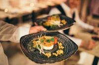 Jídlo v hotelu nebo okolí