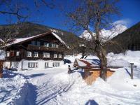 Sattlehnerhof during the winter