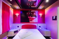 Cama o camas de una habitación en Zouk Hotel