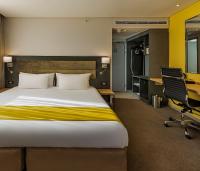 Cresta Grande Cape Townにあるベッド