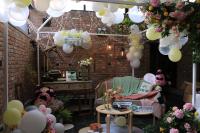 Et opholdsområde på Brickyard Retreat at Mutianyu Great Wall Adjoin to Mutianyu Great Wall - Room with the View of Great Wall - Chinese massage experience - Vehicle Shuttle Service - International Catering - SPA& Nail Beauty Facilities