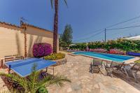 Bazén v ubytovaní Villa Font Xica Gran by Sealand Villas alebo v jeho blízkosti
