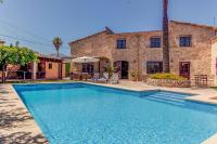 Bazén v ubytovaní Villa Font Xica Gran by Sealand Villas alebo v jeho blízkosti