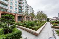 Zahrada ubytování WelcomeStay Vauxhall St Georges Wharf 2 Bedroom Apartment