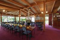 En restaurant eller et andet spisested på Kaloha Holiday Resort Phillip Island