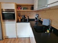 Kuchyňa alebo kuchynka v ubytovaní Ferienwohnung La-Wurm