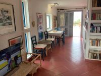 The library in the holiday home