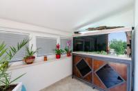 TV a/nebo společenská místnost v ubytování Apartment in Crikvenica 27606