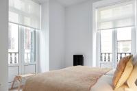 Posteľ alebo postele v izbe v ubytovaní Mayor Suite 3 by FeelFree Rentals