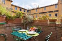 Vonkajšia záhrada v ubytovaní Rome as you feel - Luxury Cappellari Apartment