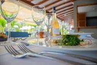 Jídlo v hotelu nebo okolí