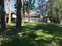 Ogród w obiekcie ANTICA VILLA CUNEO- Guest House - "B&B e non un Hotel a Cuneo"