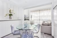 Posezení v ubytování by RIVA - Fantastic 1Bed Apt in Medina Garden of Puerto Banus