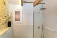 A bathroom at Hotel S'Estil-let