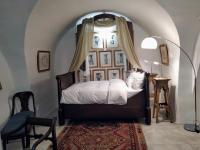 Postel nebo postele na pokoji v ubytování Chateau Třebešice