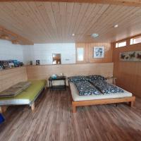 Postel nebo postele na pokoji v ubytování Chalet Diana Lakefront