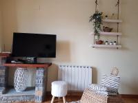 TV a/nebo společenská místnost v ubytování Family Duplex Esterri