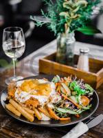 Еда / где поесть недалеко от мотеля