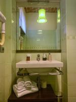 Kúpeľňa v ubytovaní Cortiletto d'Alba camere con ristorante