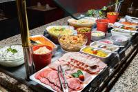 Jídlo v hotelu nebo okolí