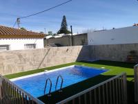 Bazén v ubytovaní Casas Juani- chalet con piscina alebo v jeho blízkosti