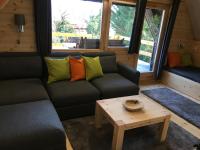 Posedenie v ubytovaní Wooden Apartman Prémium Jacuzzival