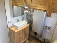 Kúpeľňa v ubytovaní Wooden Apartman Prémium Jacuzzival