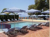 Bazén v ubytování Margarita Beach Hotel nebo v jeho okolí