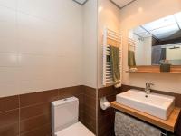 Kúpeľňa v ubytovaní Apartment Poblenou by Interhome