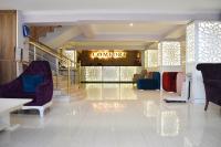 A seating area at Comfort Downtown Istanbul