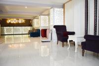 A seating area at Comfort Downtown Istanbul