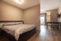 A bed or beds in a room at Studio Alboran