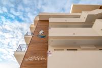 Budova, kde se aparthotel nachází