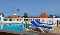 The swimming pool at or close to La Palmita
