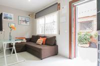 Posedenie v ubytovaní MalagaOnBeach 1 - Two bedrooms - up to 3 people - 10 meters beach