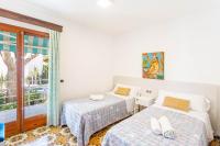 A bed or beds in a room at Chalet Arena Blanca
