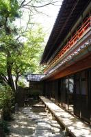 Kamar Triple Bergaya Jepang dengan Kamar Mandi Bersama