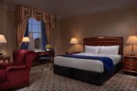The Biltmore Los Angelesにあるベッド