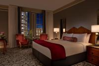 The Biltmore Los Angelesにあるベッド