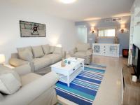 Kuchyň nebo kuchyňský kout v ubytování Apartment Tor Serena by Interhome