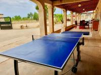 Stolní tenis v ubytování Villa Dinastía Resort Lujo nebo okolí