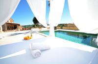 Bazén v ubytování Villa Dinastía Resort Lujo nebo v jeho okolí