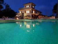 Bazén v ubytování Villa Dinastía Resort Lujo nebo v jeho okolí
