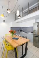 Kuchyňa alebo kuchynka v ubytovaní NOOK NOOK Apartments Katarzyny 2