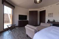Al Badayer Retreat by Sharjah Collectionにあるテレビまたはエンターテインメントセンター
