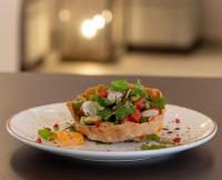ホテルの敷地内または近くでの食事または食べ物