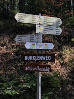 Genusshotel Hirschen - Erholung im Grünen (Südschwarzwald)に飾ってある許可証、賞状、看板またはその他の書類