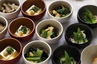 ホテルの敷地内または近くでの食事または食べ物